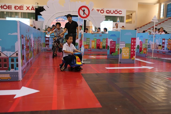 Học sinh tiểu học Đà Nẵng tham gia Ngày hội giao thông an toàn